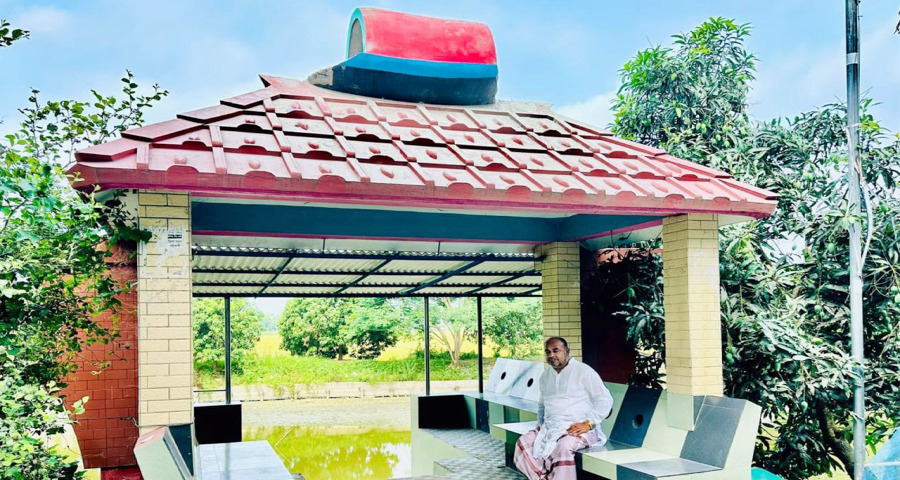 নৌকার প্রতিকৃতি ভাঙলেন গোপালগঞ্জের আ.লীগ নেতা