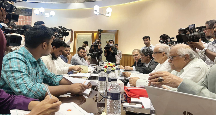 ঐকমত্য কমিশনের সঙ্গে বৈঠকে এনসিপি
