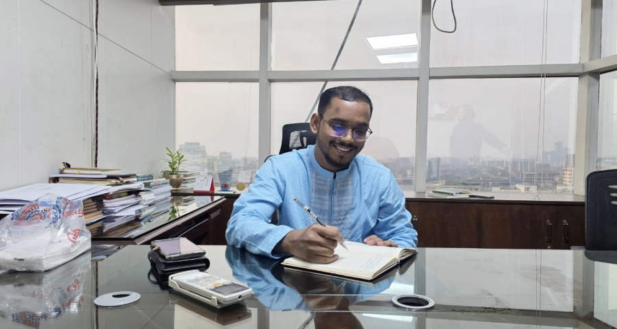 ছবির সেই অফিসটি কার জানালেন হান্নান মাসউদ