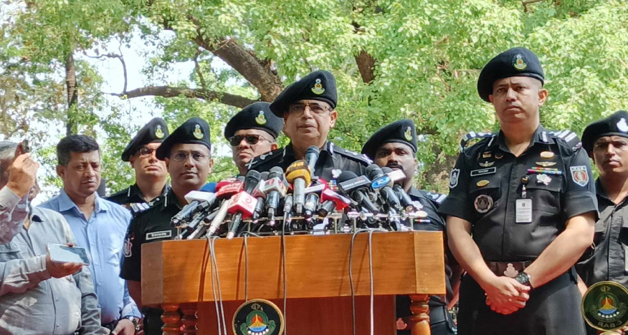 নিরাপত্তার দায়িত্বে থাকাদের অবহেলা পেলে ব্যবস্থা : র‌্যাব ডিজি