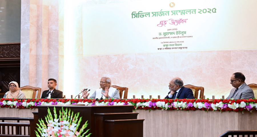 চিকিৎসকদের পরিবর্তনের মানসিকতা নিয়ে চিকিৎসা সেবার আহ্বান প্রধান উপদেষ্টার