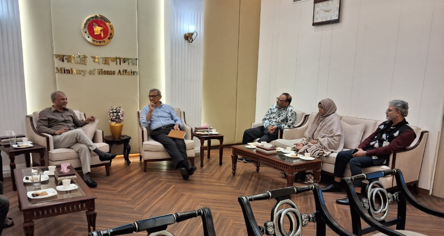 সাম্য হত্যার তদন্ত ডিবির কাছে হস্তান্তরের আশ্বাস স্বরাষ্ট্র উপদেষ্টার