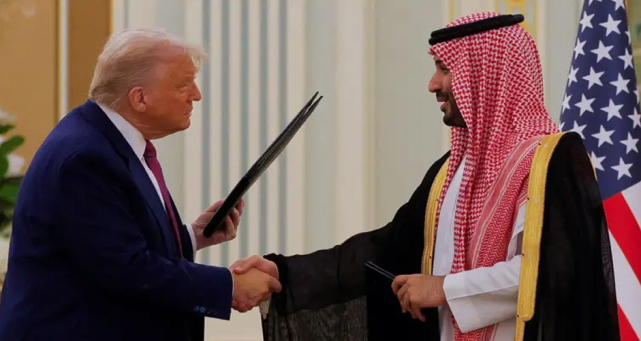 যুক্তরাষ্ট্রের সঙ্গে সৌদি আরবের রেকর্ড ১৪২ বিলিয়ন ডলারের অস্ত্র চুক্তি সই