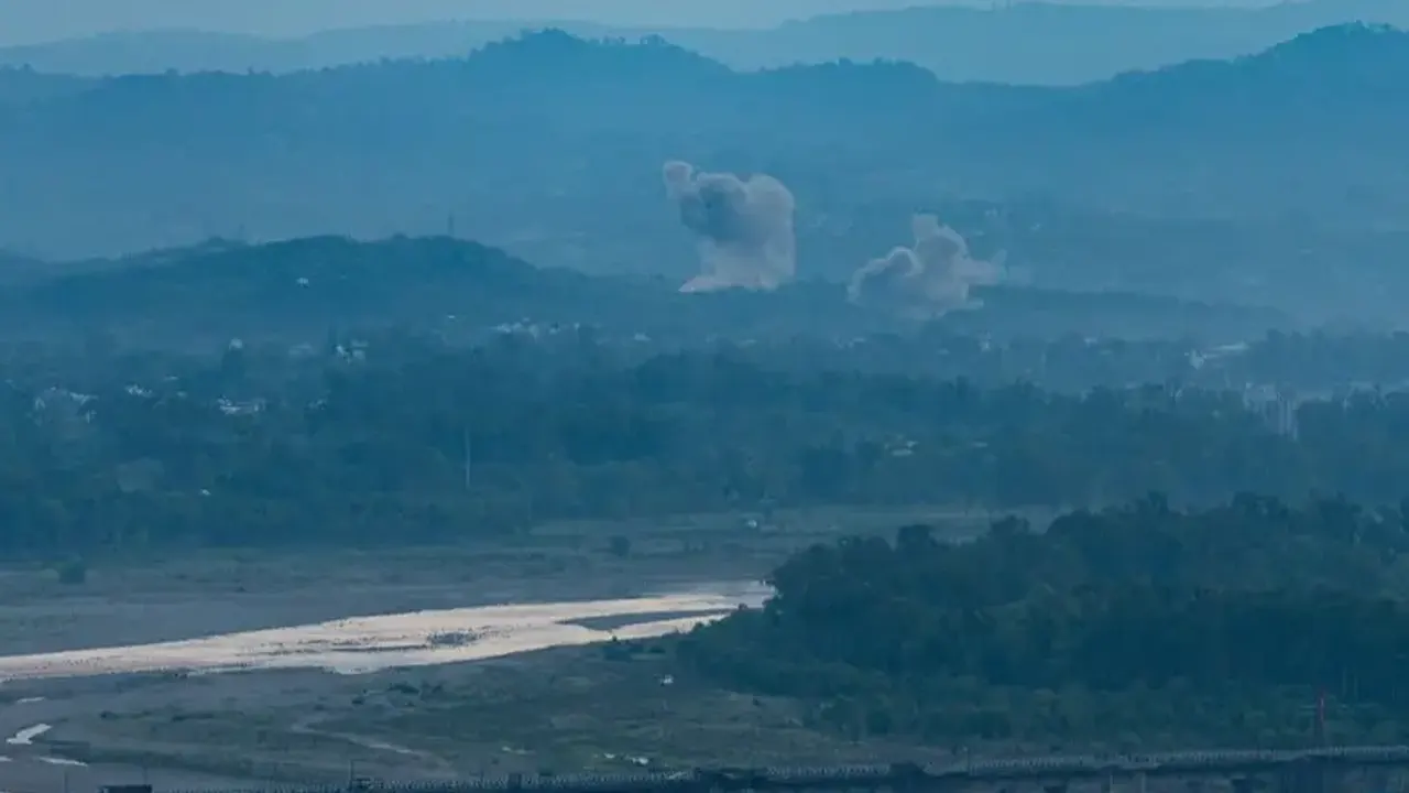 ভারতের ভাটিন্ডা বিমানঘাঁটি গুঁড়িয়ে দিয়েছে পাকিস্তান