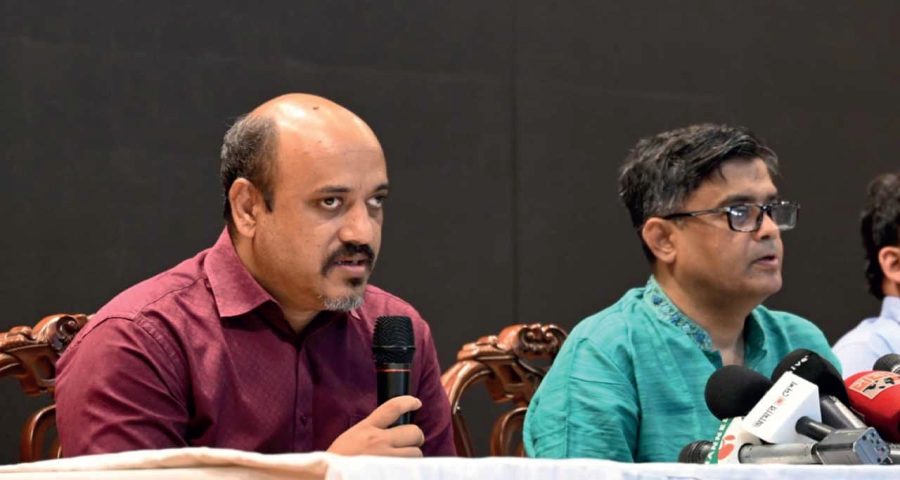 ভুল সংবাদ পরিবেশন করলে ব্যবস্থা : আজাদ মজুমদার