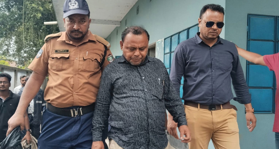 সৈয়দপুরে রেললাইনের পাত চুরির অভিযোগে প্রকৌশলী আটক