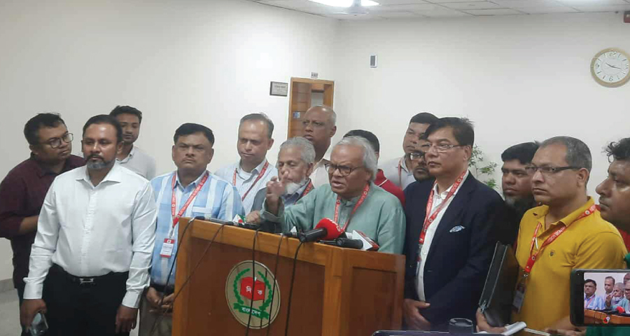 এক বছরে বিএনপির আয় ১১ কোটি টাকা : রিজভী
