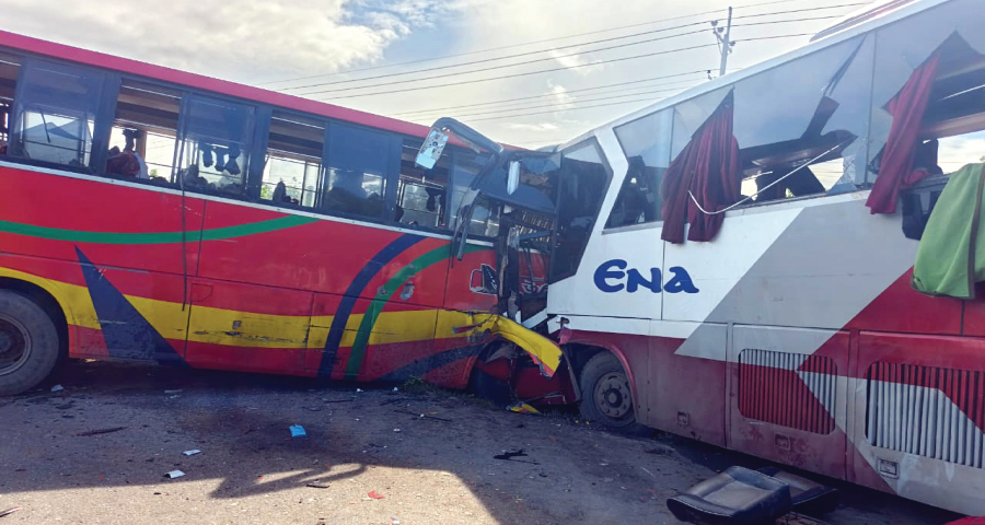 ঢাকা-সিলেট মহাসড়কে দুই বাসের সংঘর্ষ, নিহত ১