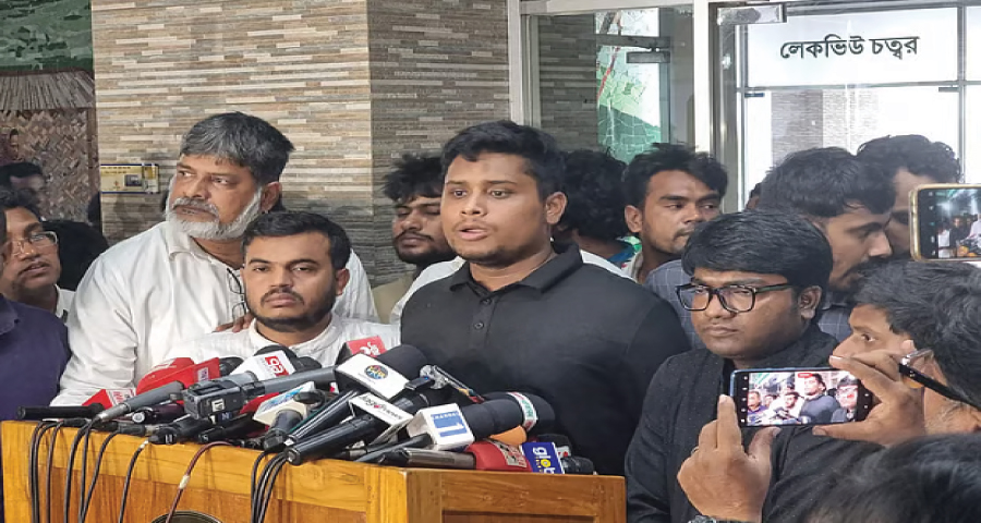 বিএনপির ‘আওয়ামী লীগবিষয়ক সম্পাদকদের’ মধ্যে অন্যতম রুমিন ফারহানা: হাসনাত আবদুল্লাহ