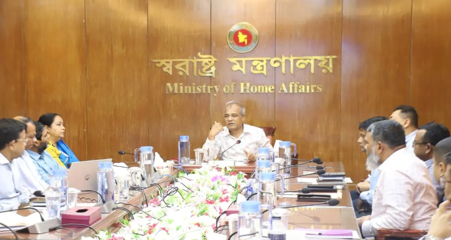 অস্ত্র উদ্ধারে পুরস্কার ঘোষণা সরকারের