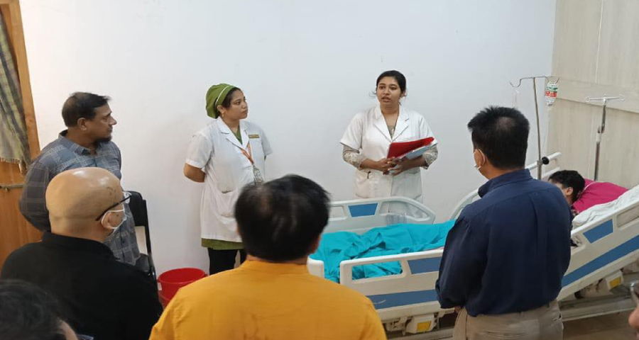 বুয়েট শিক্ষার্থী শাদিদের খোঁজ নিলেন প্রধান উপদেষ্টা, ডিএমপির দুঃখ প্রকাশ