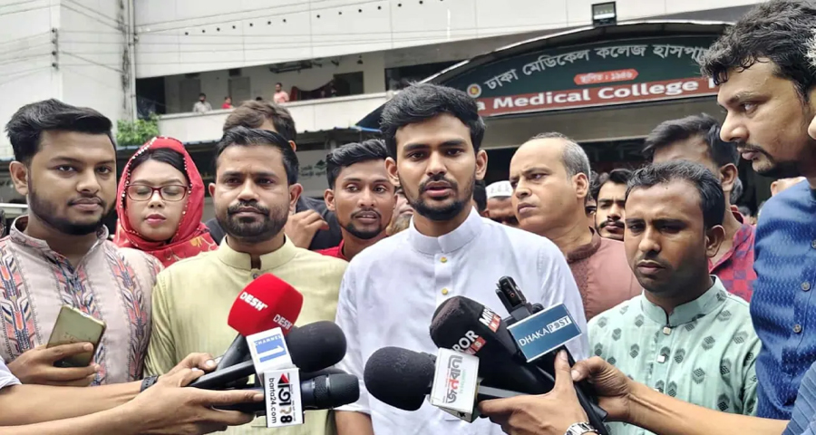 নুরের ওপর হামলার দায় সরকারকেই নিতে হবে : উপদেষ্টা আসিফ