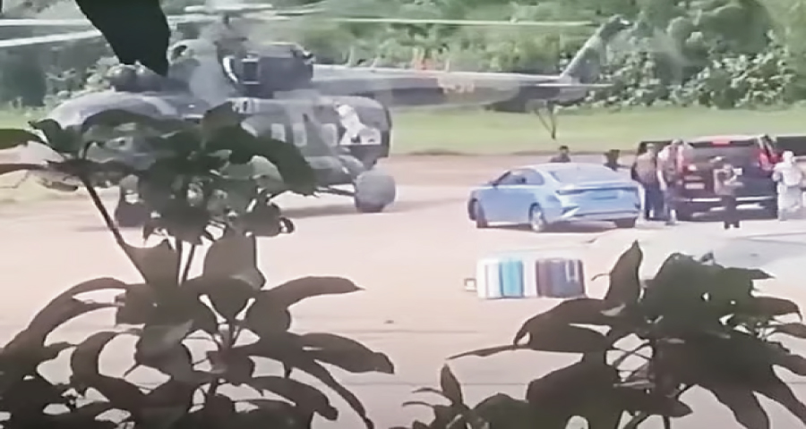 ফিরে দেখা: ৫ আগস্ট: অভ্যুত্থানের মুখে পালিয়ে গেলেন শেখ হাসিনা