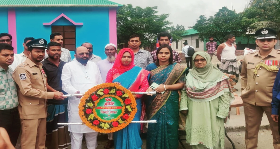 গৌরীপুরে জুলাই আন্দোলনের তিন শহীদের কবরে শ্রদ্ধা নিবেদন