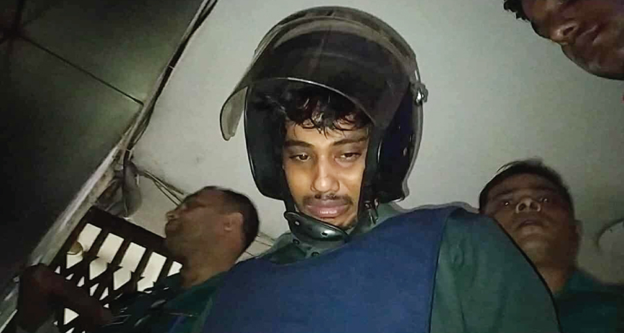 ‘আমরা সবাই নির্দোষ, রিয়াদের ডাকে গিয়ে ফেঁসে গেছি’