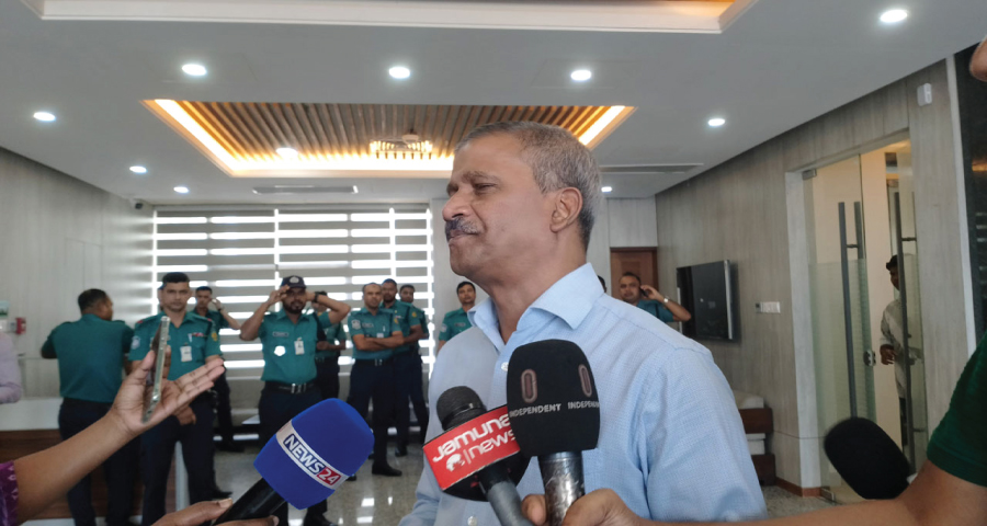 ফেব্রুয়ারিতেই নির্বাচন, এরপর আমরা বিদায় নেব : আসিফ নজরুল