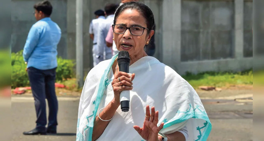 বাংলাকে ‘বাংলাদেশের ভাষা’ আখ্যা, তীব্র ক্ষোভ মমতার
