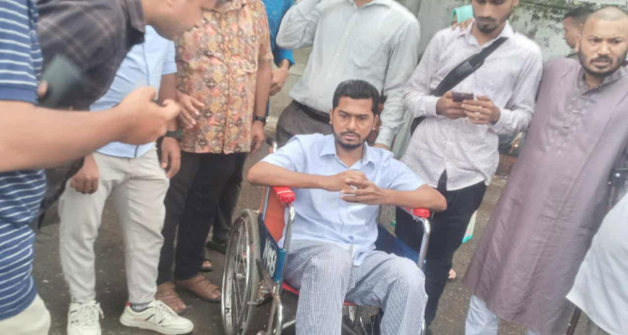 হাসপাতাল থেকে ছাড়পত্র পেলেন নুরুল হক নুর