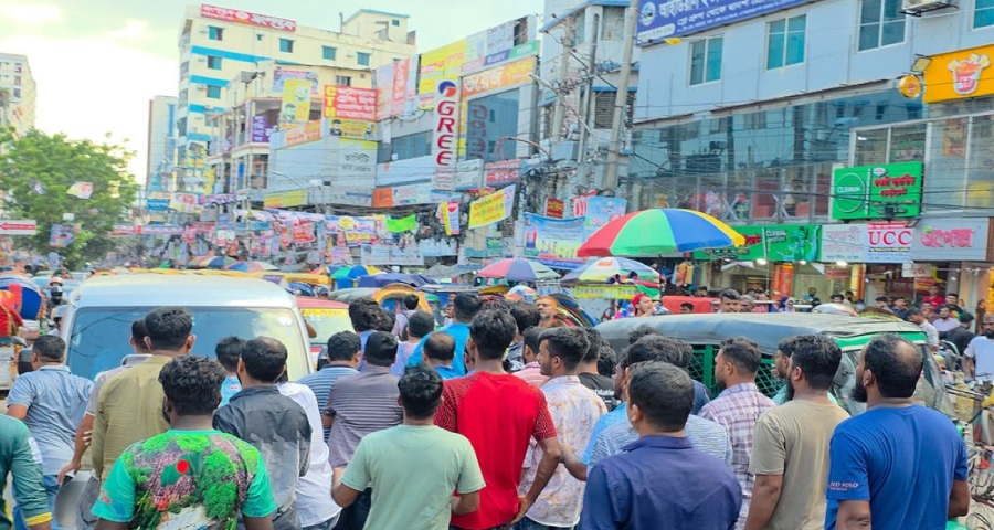 রাজধানীতে ঝটিকা মিছিলের প্রস্তুতিকালে আওয়ামী লীগের অর্ধশত নেতাকর্মী আটক