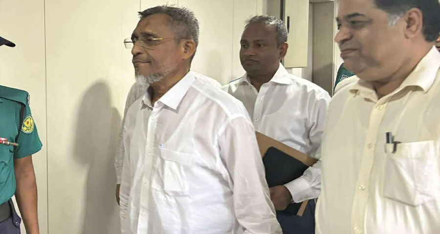 ১৯ বছর পরে স্বরাষ্ট্র মন্ত্রণালয়ে লুৎফুজ্জামান বাবর