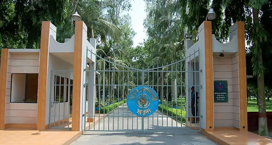 পুলিশ একাডেমি থেকে পালিয়েছেন ডিআইজি এহসানুল্লাহ