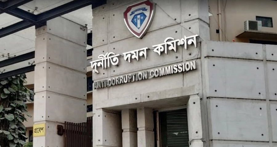 দুই পুলিশ কর্মকর্তাকে বদলি করে পাঠানো হলো দুদকে