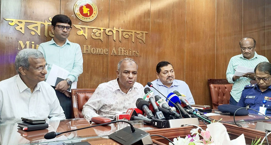 <span style='color:red;font-size:14px;'>স্বরাষ্ট্র উপদেষ্টা</span><br> নির্বাচনে মাঠ প্রশাসনকে নিরপেক্ষভাবে কাজ করার নির্দেশ দেওয়া হবে