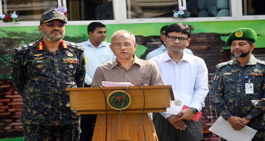 বাংলাদেশ আনসার ওয়েলফেয়ার ট্রাস্ট -এর ট্রান্সপোর্ট সার্ভিস উদ্বোধন করেন স্বরাষ্ট্র উপদেষ্টা