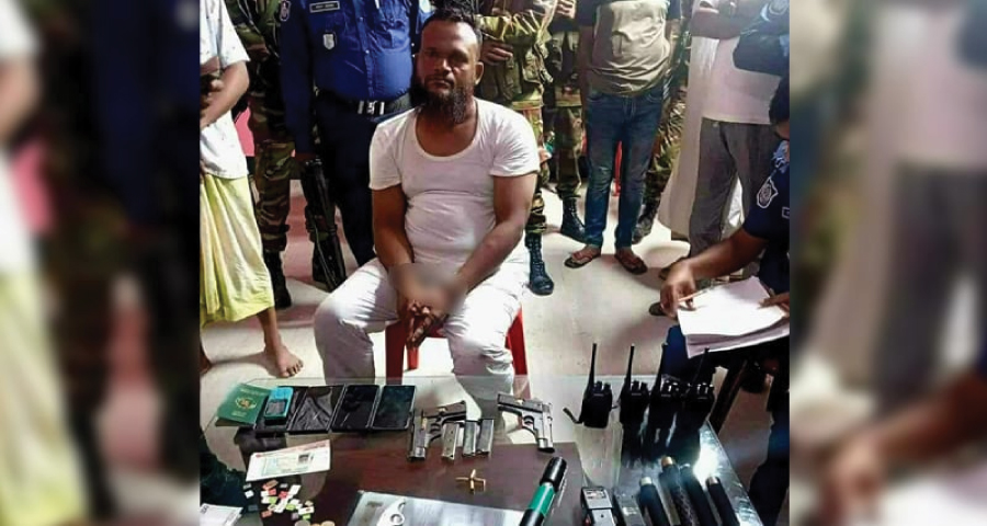 স্বতন্ত্র প্রার্থী হিসেবে নির্বাচনের ঘোষণা দেওয়া এনামুল মোল্লাহ অস্ত্রসহ আটক