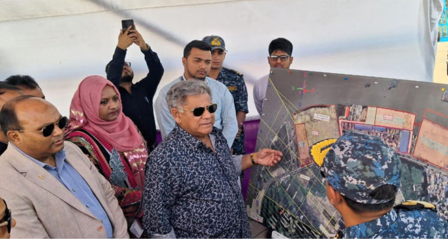 দেশের ক্ষতি করে কোনো সিদ্ধান্ত হবে না : চট্টগ্রামে নৌ উপদেষ্টা