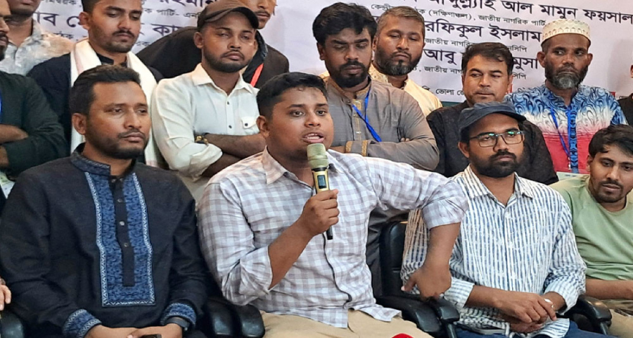 ড. মুহাম্মদ ইউনূসকেই জুলাই সনদের আদেশ জারি করতে হবে : হাসনাত