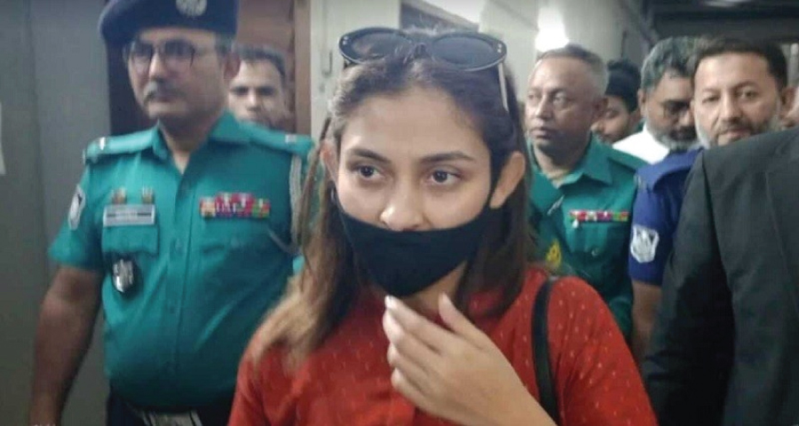 অর্থ আত্মসাৎ মামলায় আত্মসমর্পণ করে জামিন নিলেন মেহজাবীন