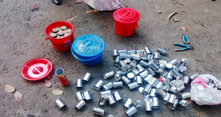 আ. লীগ নেতার বোনের বাড়িতে মিলল ৩ বালতি ককটেল