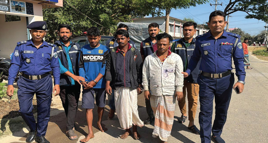 গণধর্ষণে বাধা দেওয়ায় নারীকে খুন, গ্রেপ্তার ৩