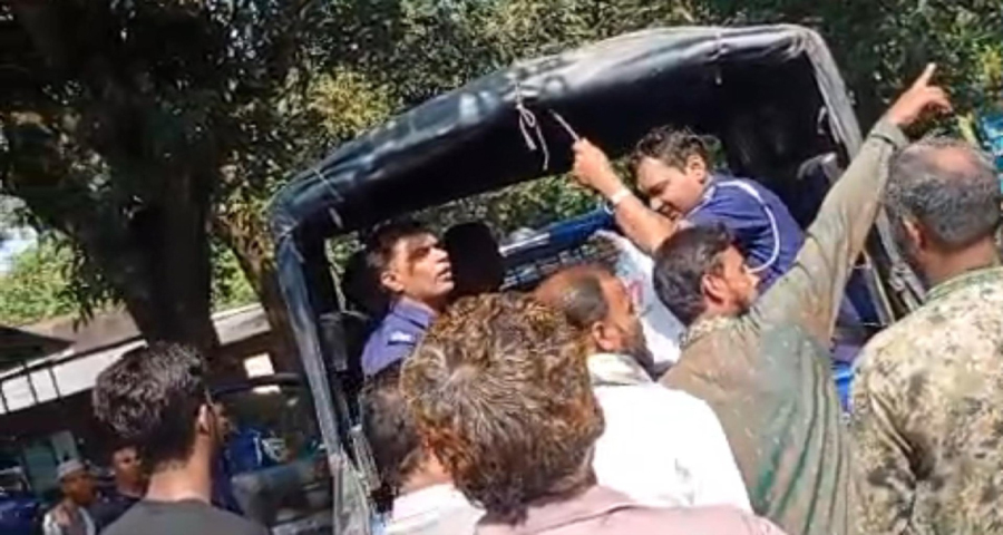 ‘আ. লীগ কর্মীদের’ না ছাড়ায় পুলিশের হাড়গোড় ভাঙার হুমকি যুবদল নেতার