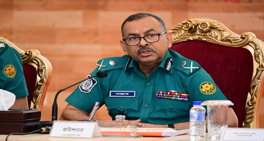 <span style='color:red;font-size:14px;'>ডিএমপি কমিশনার</span><br> মানুষ ও পুলিশের ওপর ককটেল নিক্ষেপ করলে গুলির নির্দেশ