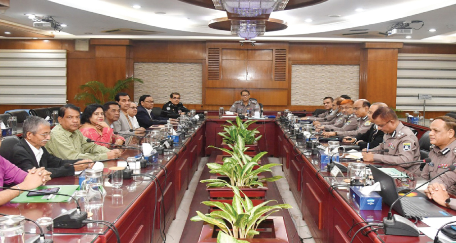 বড়দিন ও থার্টিফার্স্ট নাইটে থাকবে পুলিশের বিশেষ নিরাপত্তা