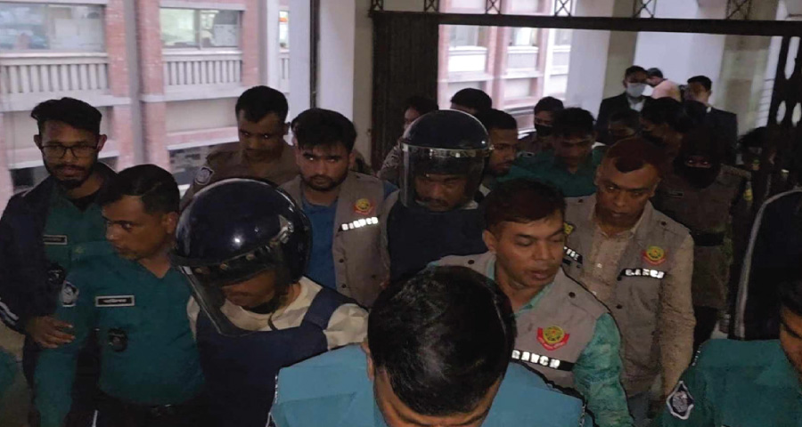 ফিলিপ দুজনকে সীমান্ত পার করে দিয়েছে : আদালতে সিবিউন