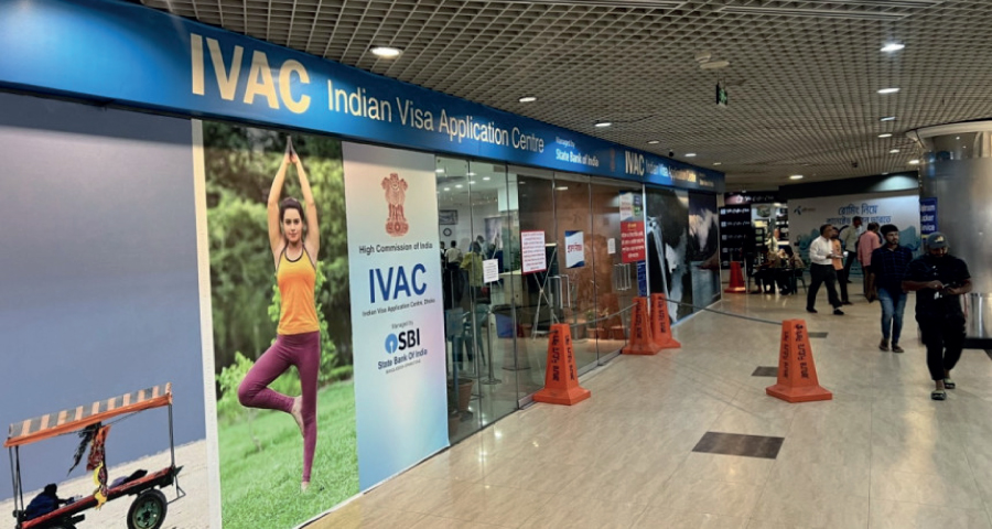 নিরাপত্তা শঙ্কা : দুপুর ২টায় বন্ধ হচ্ছে ভারতীয় ভিসা সেন্টার