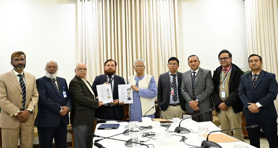 <span style='color:red;font-size:14px;'>প্রধান উপদেষ্টা</span><br> নিজ দেশের নাগরিক হত্যা, তাদের গণকবর—সভ্য রাষ্ট্রে কল্পনাও করা যায় না