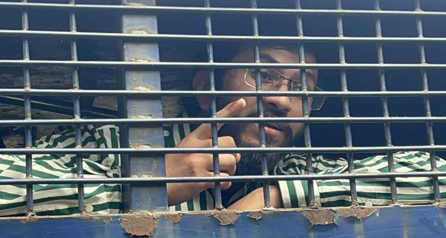 ৩৫ লাখ টাকার সম্পদ বাপ দিছে, আমি জেল খাটব কেন : সিয়াম