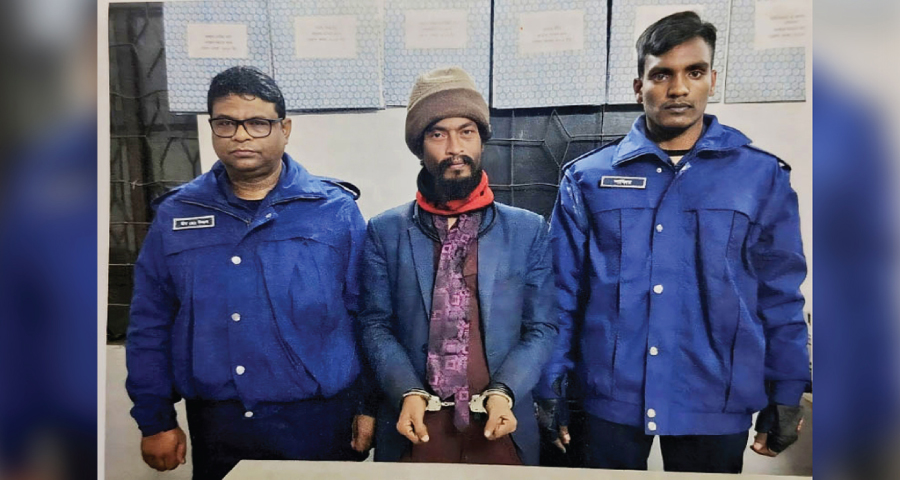 ‘ভবঘুরেকে যৌনাচারে লিপ্ত দেখলেই সানডে মানডে ক্লোজ করে দিতাম’, পুলিশকে ‘সাইকো’ সম্রাট