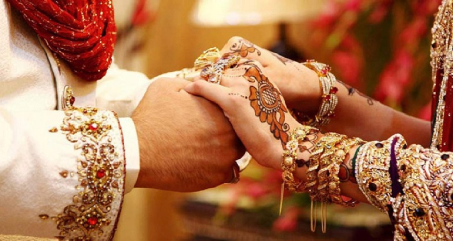 বাসর রাতে মুখ ধোয়ার পর কনেকে চিনতে পারছেন না বর