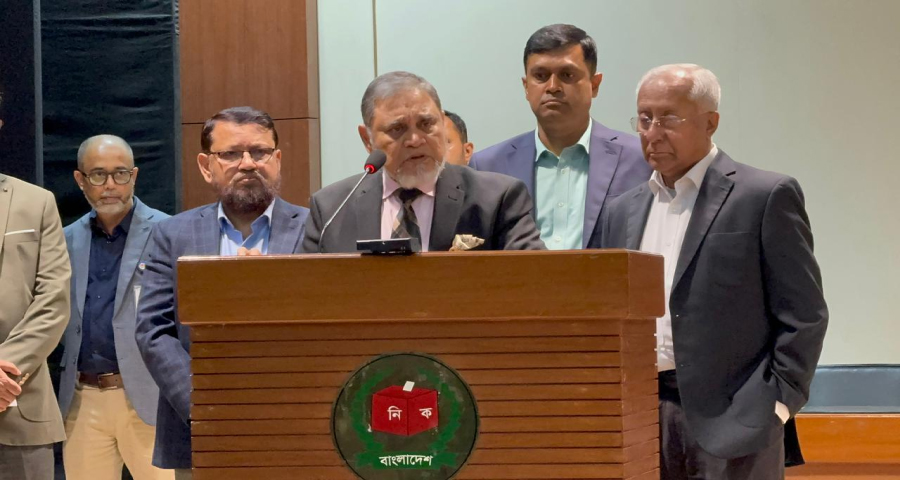 সোশ্যাল মিডিয়ায় ১২টা বাজিয়ে দিচ্ছে : সিইসি