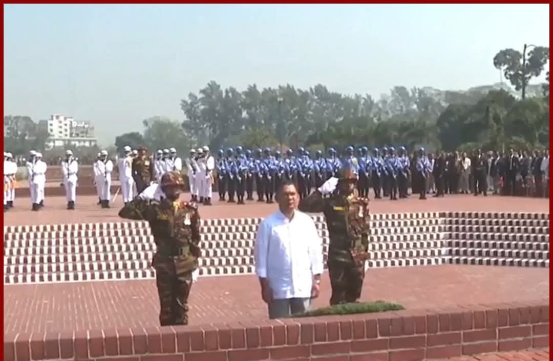 স্মৃতিসৌধে শ্রদ্ধা জানালেন প্রধানমন্ত্রী