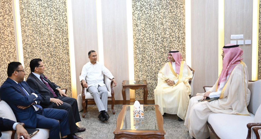 সচিবালয়ে প্রধানমন্ত্রীর সঙ্গে সৌদি রাষ্ট্রদূতের সৌজন্য সাক্ষাৎ