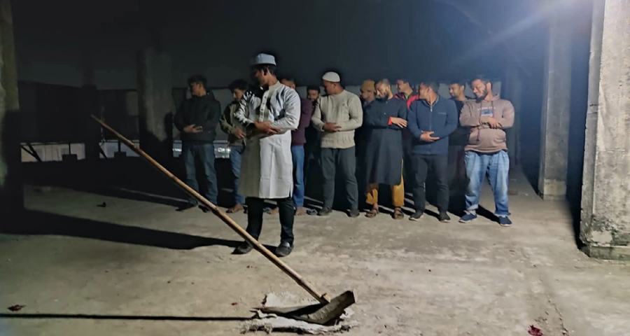 রংপুরে লাঙলের জানাজার ছবি সামাজিক মাধ্যমে ভাইরাল