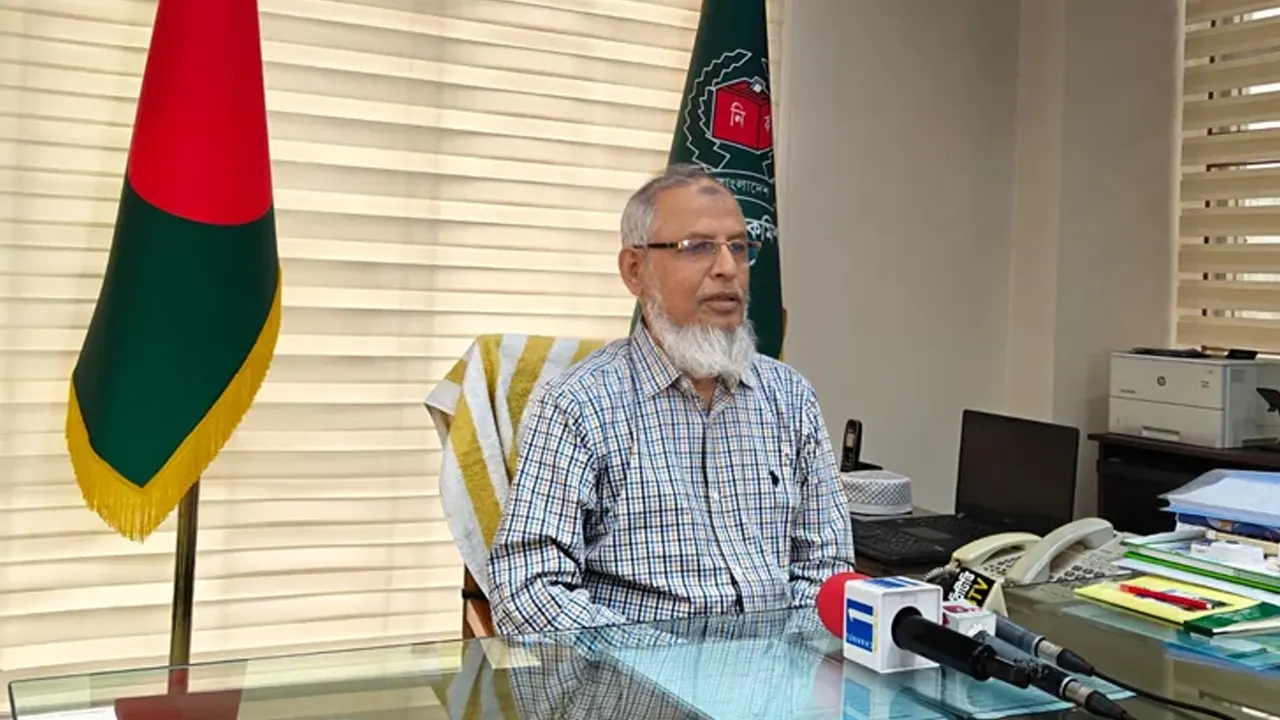 স্থানীয় সরকার ও সিটি নির্বাচনের তপশিল নিয়ে যা বললেন ইসি আনোয়ারুল