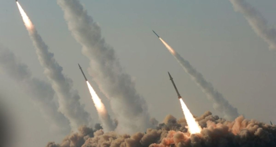 ভোরে ইসরায়েলকে নিশানা করে একের পর এক ক্ষেপণাস্ত্র ছুড়ল ইরান