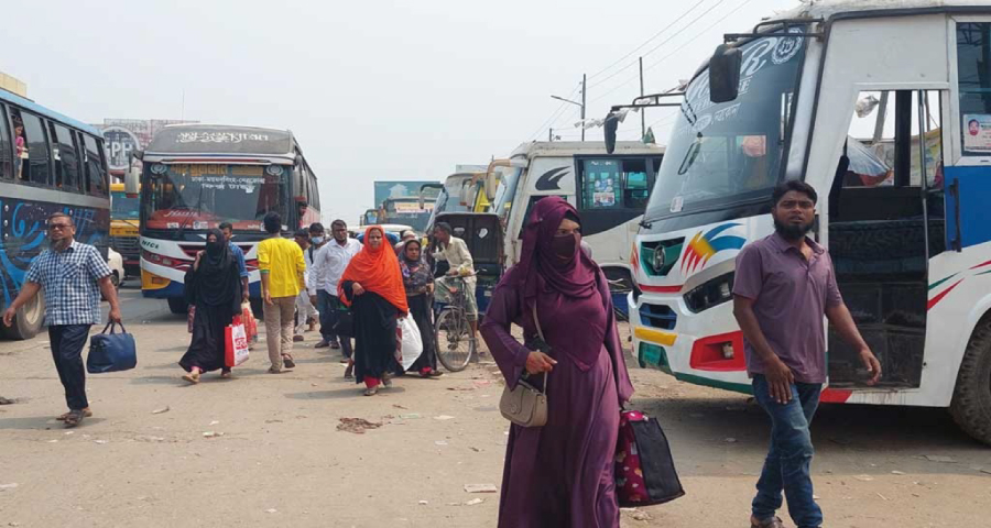 যাত্রীদের থেকে নেওয়া অতিরিক্ত ভাড়া ফেরত দেওয়া হচ্ছে : মন্ত্রণালয়